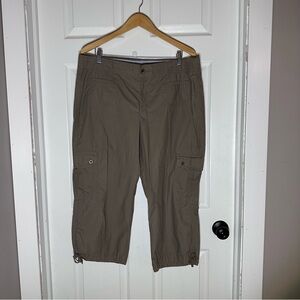 Tommy Hilfiger Olive Green Cargo Capris